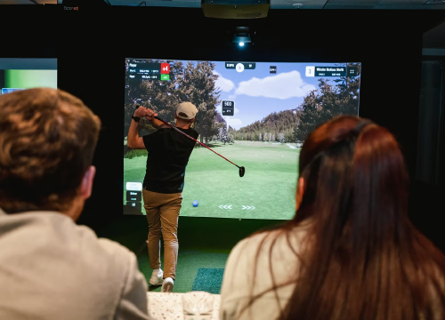 Le Sands Hotel de Vancouver choisit les simulateurs GolfIn pour divertir ses clients et attirer une nouvelle clientèle